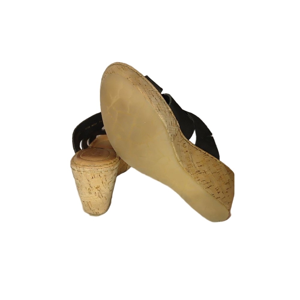 Born Rosa Wedge Slides Size 8M - Picture 8 of 8